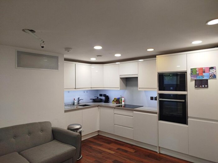 2 Bedroom Flat To Rent In Hatton Row, London, NW8