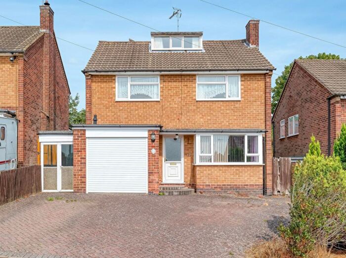 3 Bedroom Detached House For Sale In Milton Close, Redditch, B97