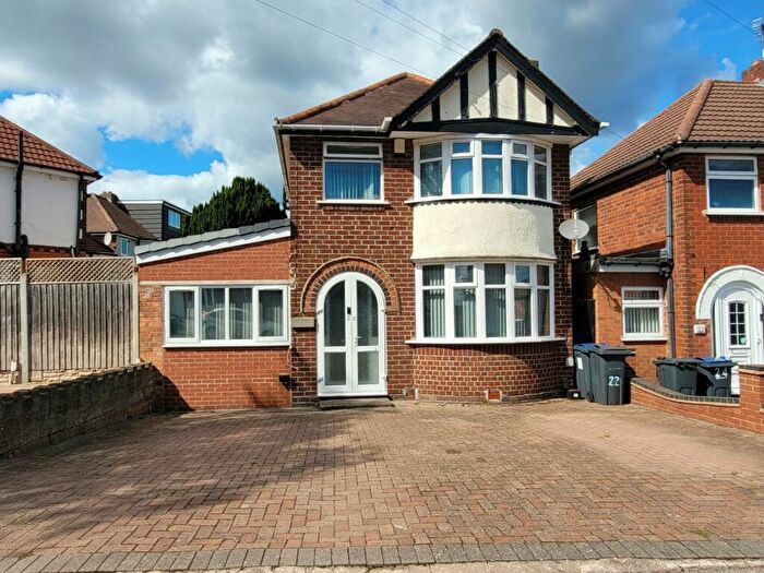 3 Bedroom Detached House For Sale In Willclare Road, Birmingham, West Midlands, B26