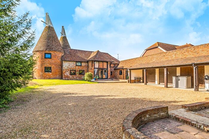4 Bedroom Barn Conversion For Sale In Moorstock Lane, Sellindge, TN25