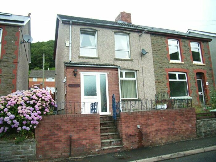 3 Bedroom Terraced House To Rent In Park Street, NP11