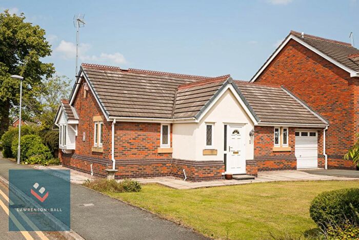 2 Bedroom Detached Bungalow For Sale In Chipstead Close, Hartford, CW8