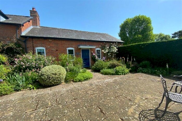 1 Bedroom Cottage To Rent In Ramsdell, Hampshire, RG26