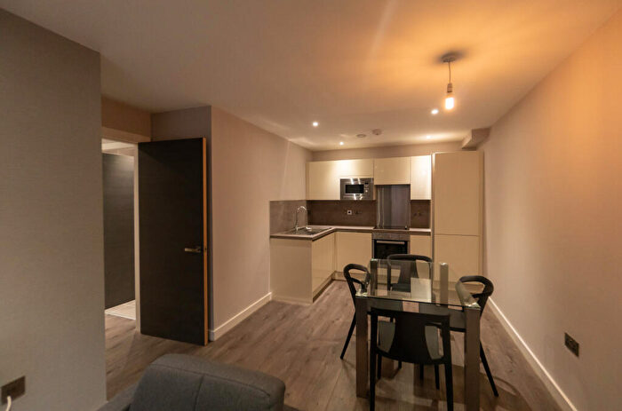 2 Bedroom Apartment To Rent In Ropemaker Place, Renshaw Street, Liverpool, L1