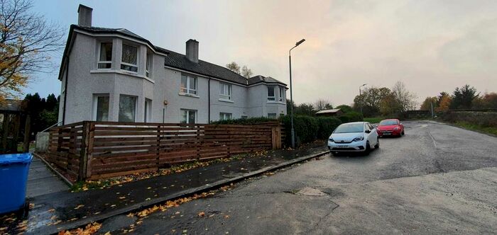 3 Bedroom Cottage To Rent In Cartcraigs Road, Glasgow, G43