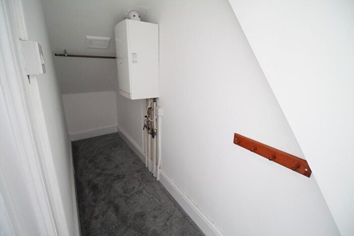 1 Bedroom Flat To Rent In Mare Street, Hackney, London, E8