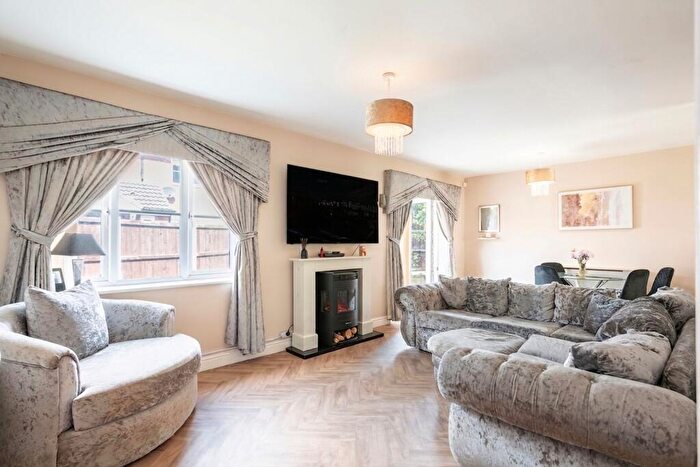 2 Bedroom Detached Bungalow For Sale In Newick Park, Liverpool, L32