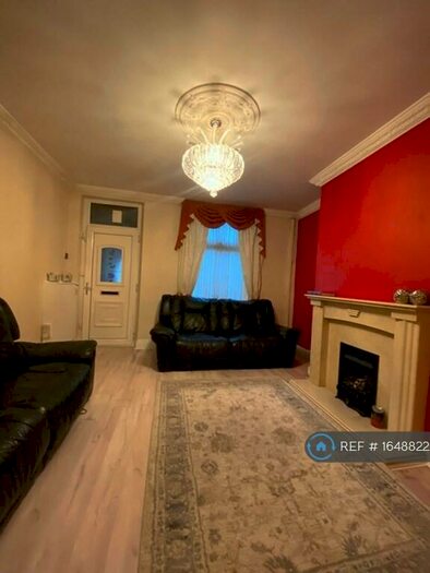 4 Bedroom Terraced House To Rent In Ryan Street, Bradford, BD5