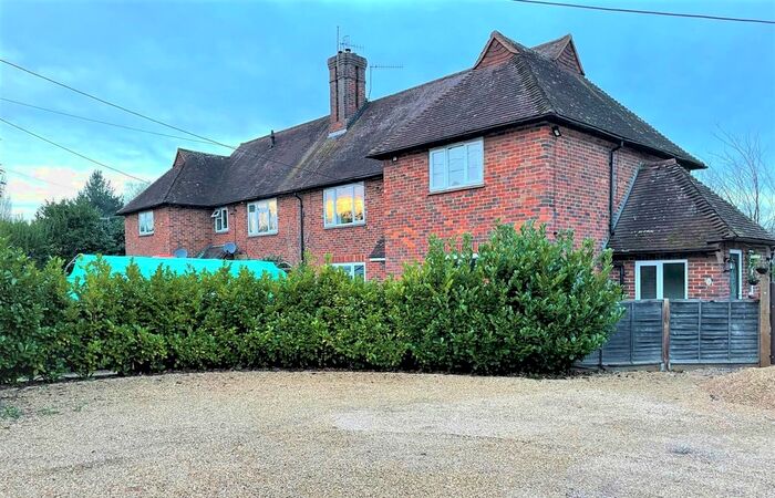 2 Bedroom Flat To Rent In Wheeler Lane, Witley, Godalming, Surrey, GU8