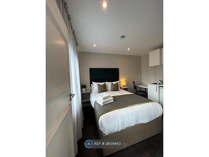 Studio To Rent In Finchley Road, London, NW3
