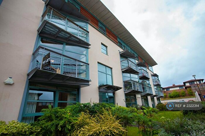 2 Bedroom Flat To Rent In North Werber Road, Edinburgh, EH4