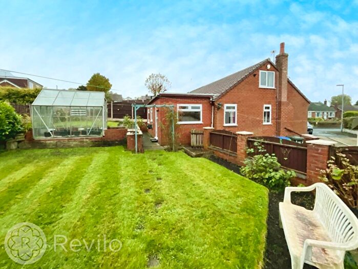 2 Bedroom Semi-Detached Bungalow For Sale In Bowland Grove, Milnrow, OL16