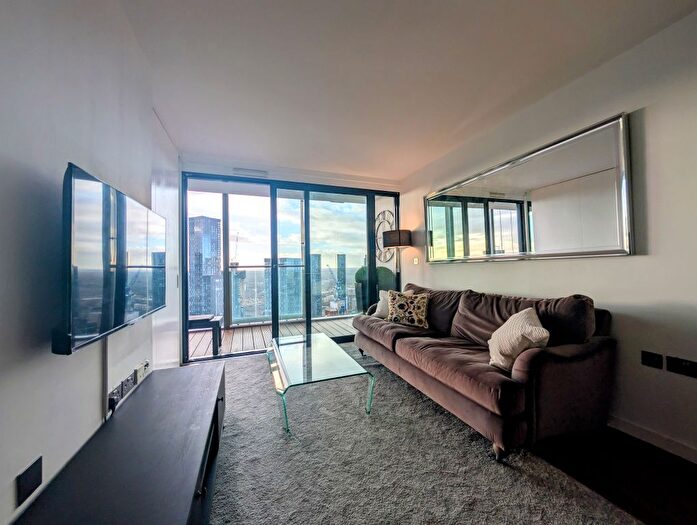 2 Bedroom Flat To Rent In Deansgate, Manchester, M3