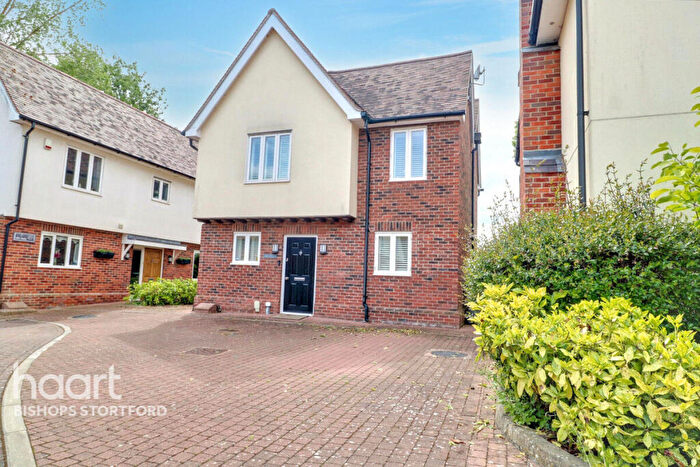2 Bedroom Detached House For Sale In Churton, Bishop's Stortford, CM23