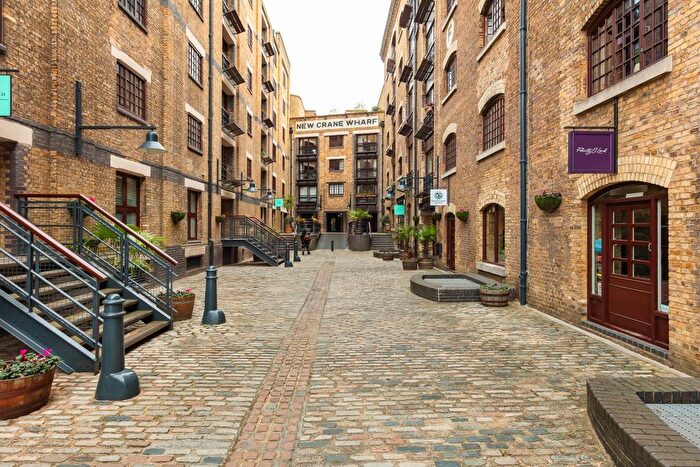 1 Bedroom Flat For Sale In New Crane Place, London, E1W