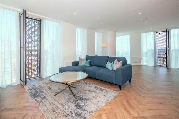 2 Bedroom Apartment To Rent In Elizabeth Tower, Manchester, M15