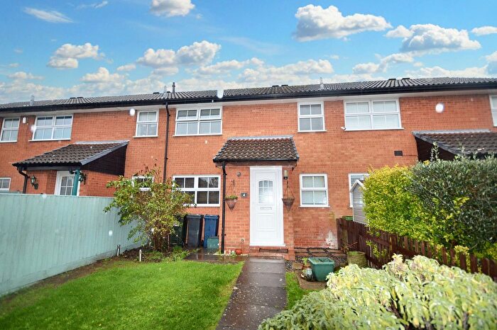 1 Bedroom Flat To Rent In Parsons Walk, Holmer Green, HP15