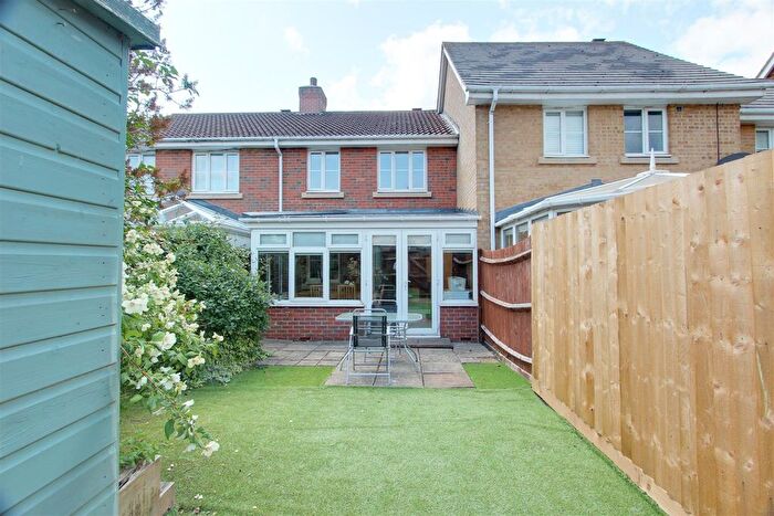 3 Bedroom Property For Sale In Windsor Road, Pitstone, Buckinghamshire, LU7