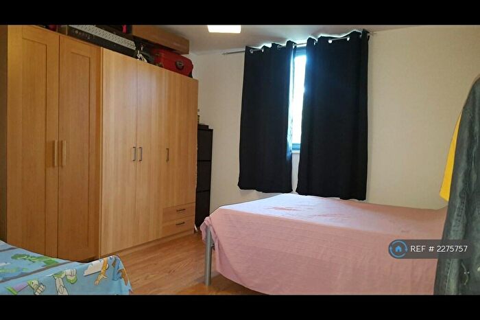 1 Bedroom Flat To Rent In Bath Road, Slough, SL1