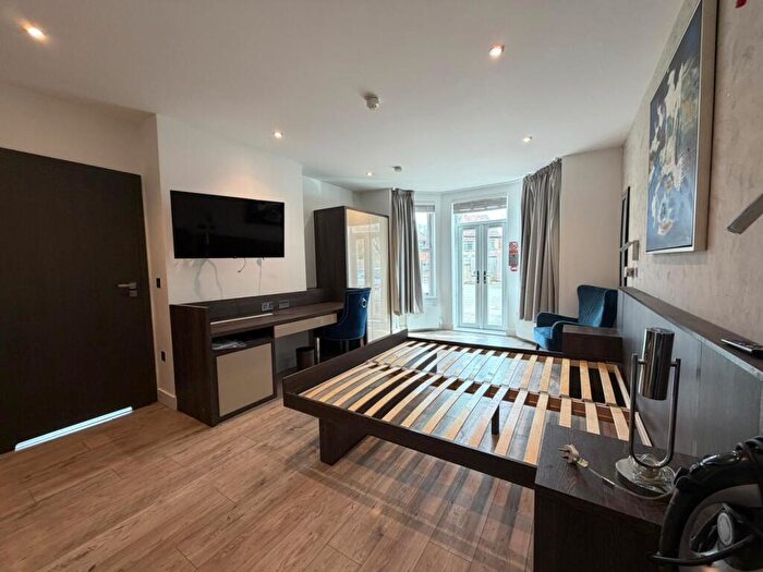 Studio To Rent In Broadway, Studio, Peterborough, PE1