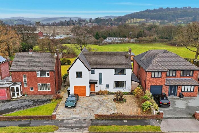 4 Bedroom Detached House For Sale In South West Avenue, Bollington, SK10