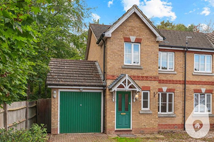 3 Bedroom Semi-Detached House For Sale In Old Bourne Way, Stevenage, Hertfordshire, SG1