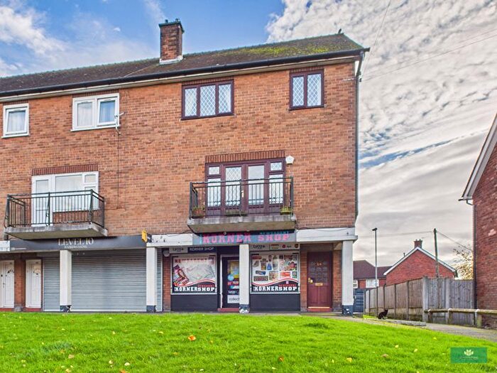 3 Bedroom Flat For Sale In Middleton Road, Oldham, OL2