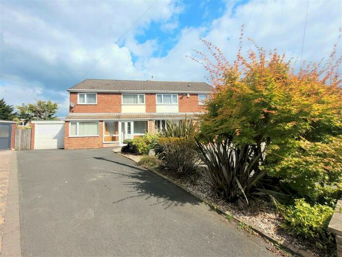 3 Bedroom Semi-Detached House To Rent In Crail Grove, Great Barr, Birmingham, B43