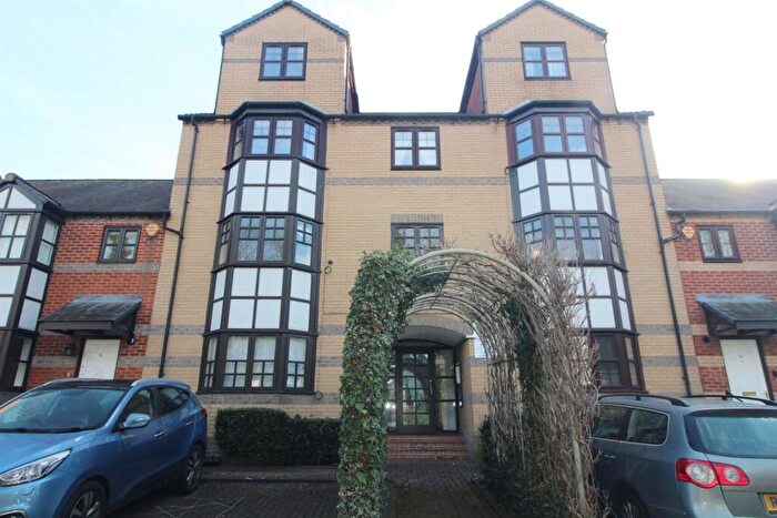 1 Bedroom Apartment To Rent In Mallard Row, Holybrook, Reading, RG1