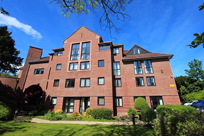 1 Bedroom Property For Sale In Coed Pella Road, Colwyn Bay, LL29