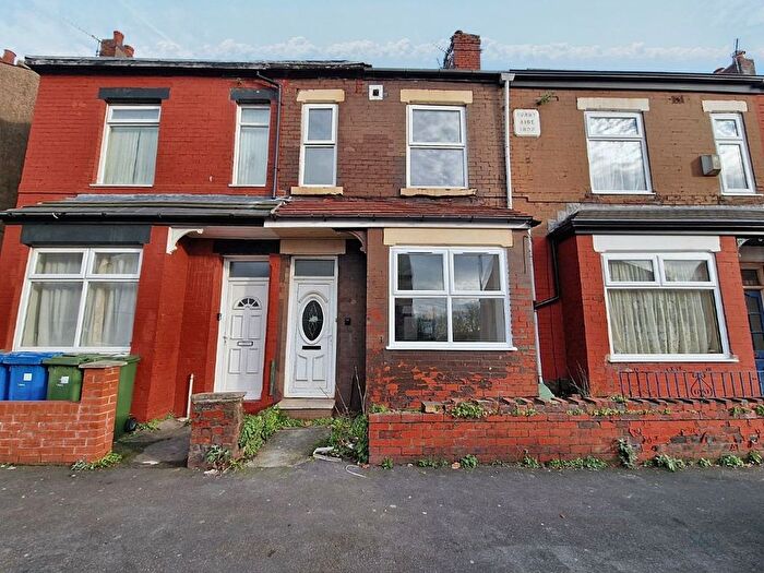 3 Bedroom Terraced House To Rent In Edge Lane, Droylsden, Manchester, M43