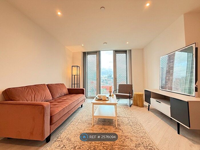 2 Bedroom Flat To Rent In Trinity Way, Manchester, M3