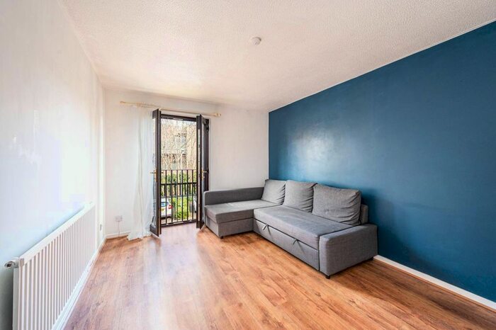 1 Bedroom Flat To Rent In Moriatry Close, Holloway, London, N7