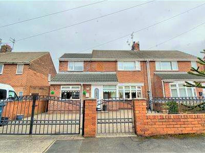 Houses for sale & to rent in SR3 2AL, Silksworth Terrace, Silksworth