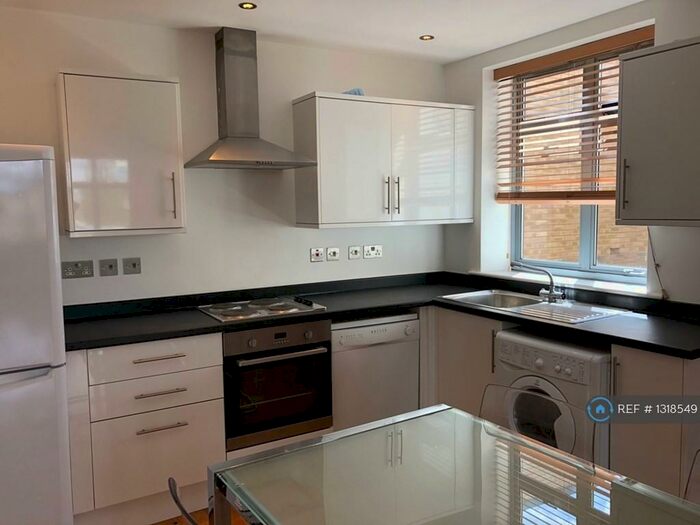 1 Bedroom Flat To Rent In Curtain Place, London, EC2A