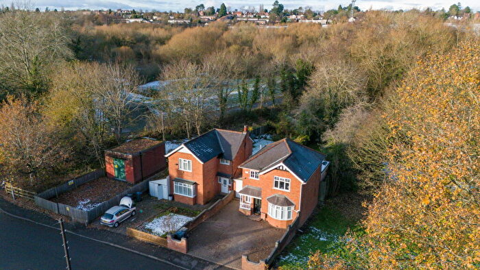 3 Bedroom Detached House For Sale In Wychall Lane, Kings Norton, Birmingham, B38