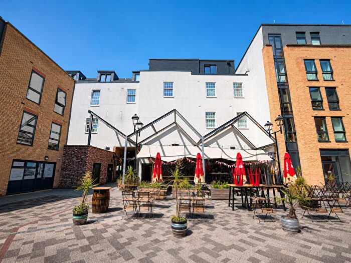 2 Bedroom Apartment For Sale In Carmen Beckford Street, Bristol, BS1