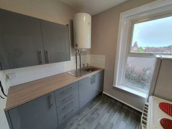 Studio To Rent In Kingsholm Road, Kinghsolm, GL1