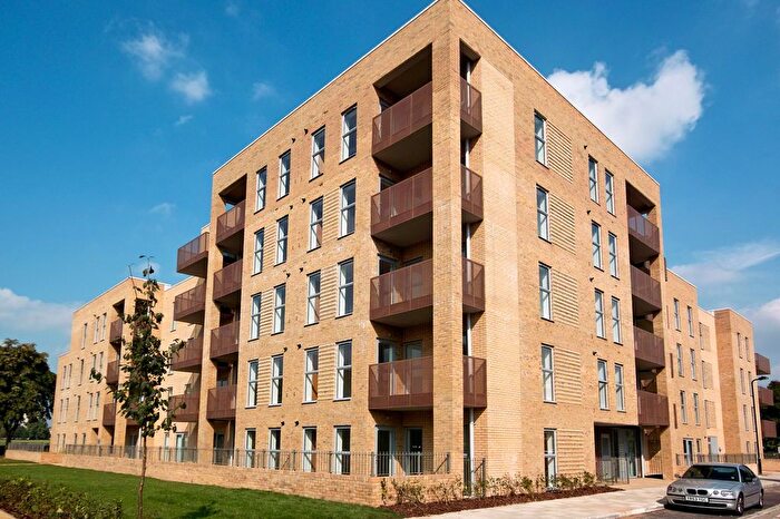 2 Bedroom Flat To Rent In Rectory Park Avenue, Northolt, UB5