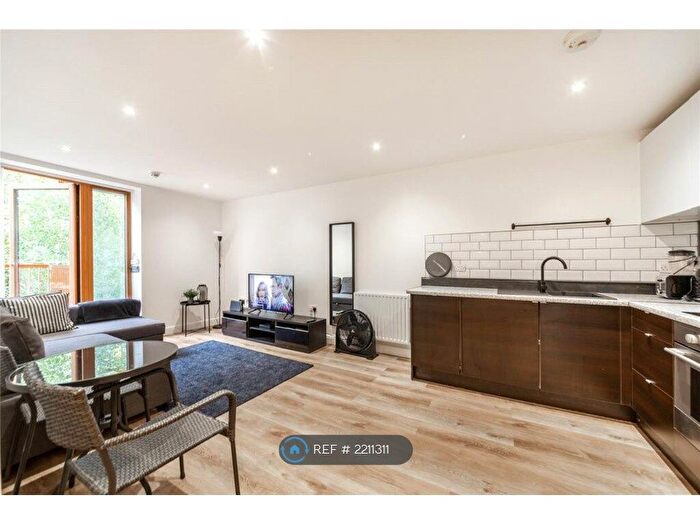 1 Bedroom Flat To Rent In Arboretum Place, Barking, IG11