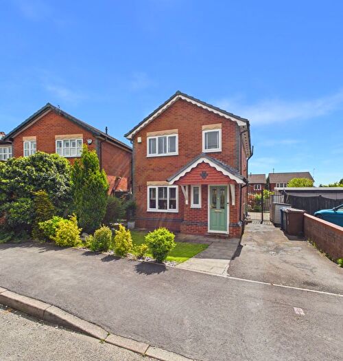 3 Bedroom Detached House For Sale In Footman Close, Tyldesley, M29