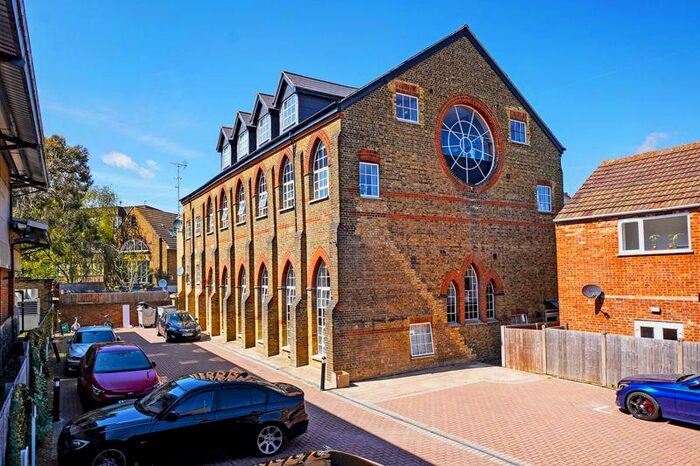 1 Bedroom Flat To Rent In Duncan Road, Gillingham, ME7