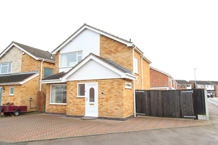 3 Bedroom Detached House For Sale In Hazel Drive, Lutterworth, LE17