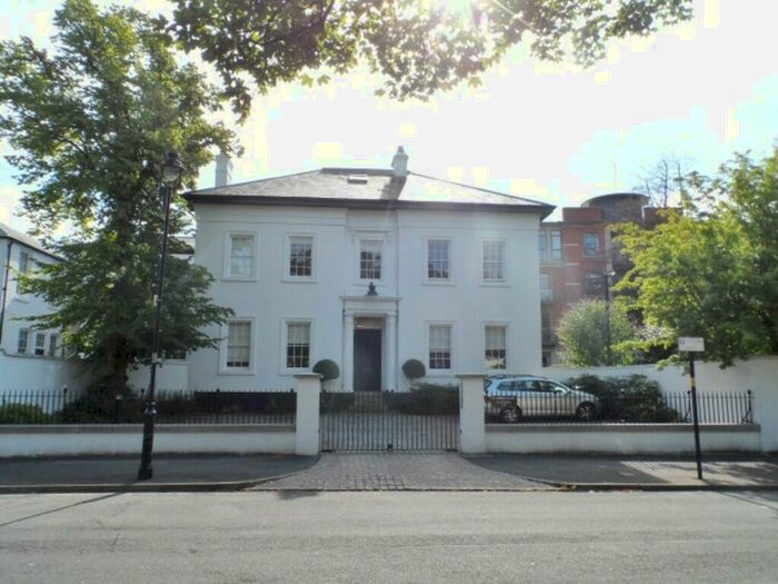 1 Bedroom Apartment To Rent In St James Place, B15