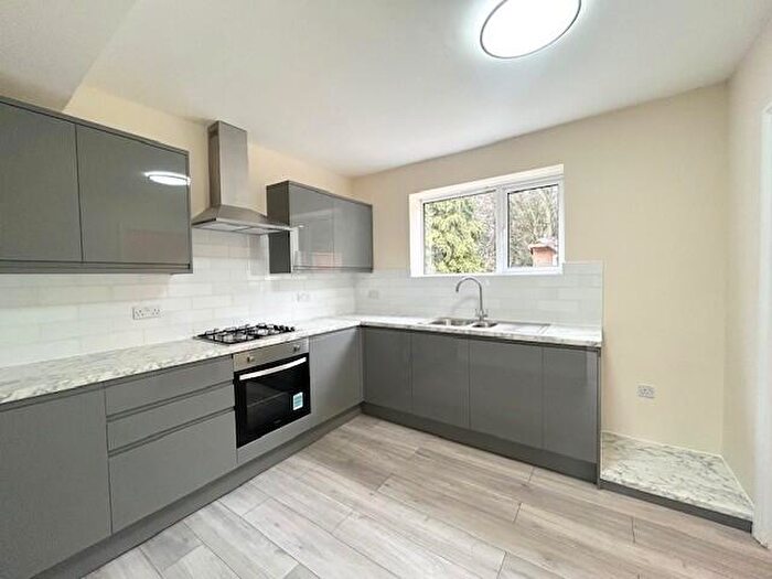 5 Bedroom Semi-Detached House To Rent In Sedgefield Crescent, Romford, RM3