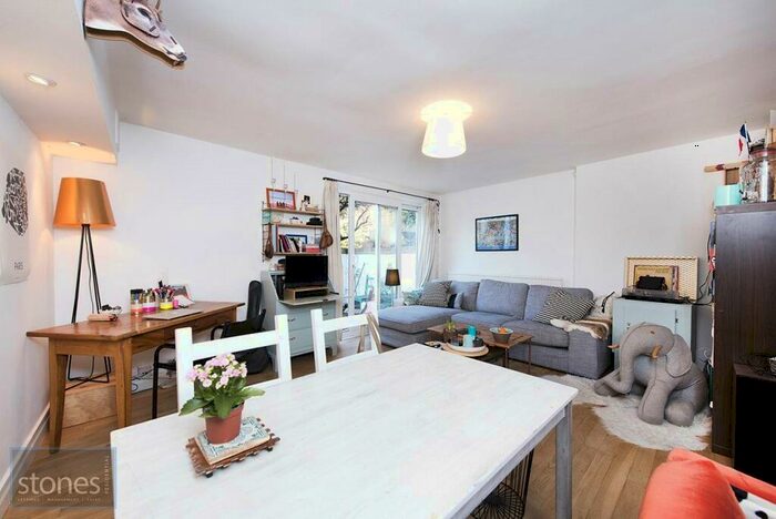 1 Bedroom Apartment To Rent In Crogsland Road, Chalk Farm, London, NW1