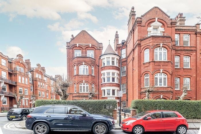 2 Bedroom Flat To Rent In King Street, London, W6