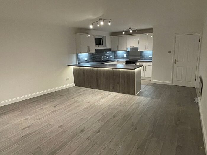 1 Bedroom Flat To Rent In Moor Lane, Upminster, Essex, RM14