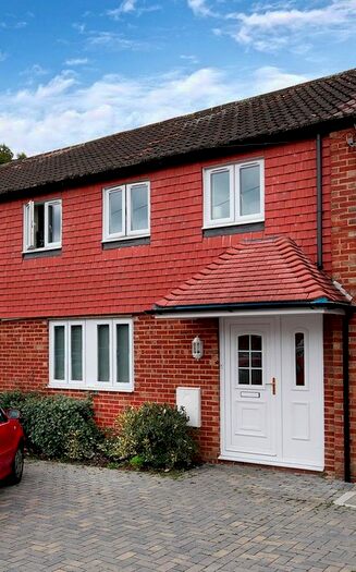 7 Bedroom Semi-Detached House To Rent In Broomfield, Guildford, GU2