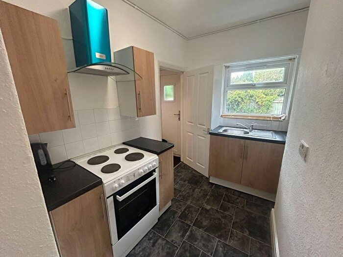 1 Bedroom Flat To Rent In Chamberlain Road, Hull, HU8